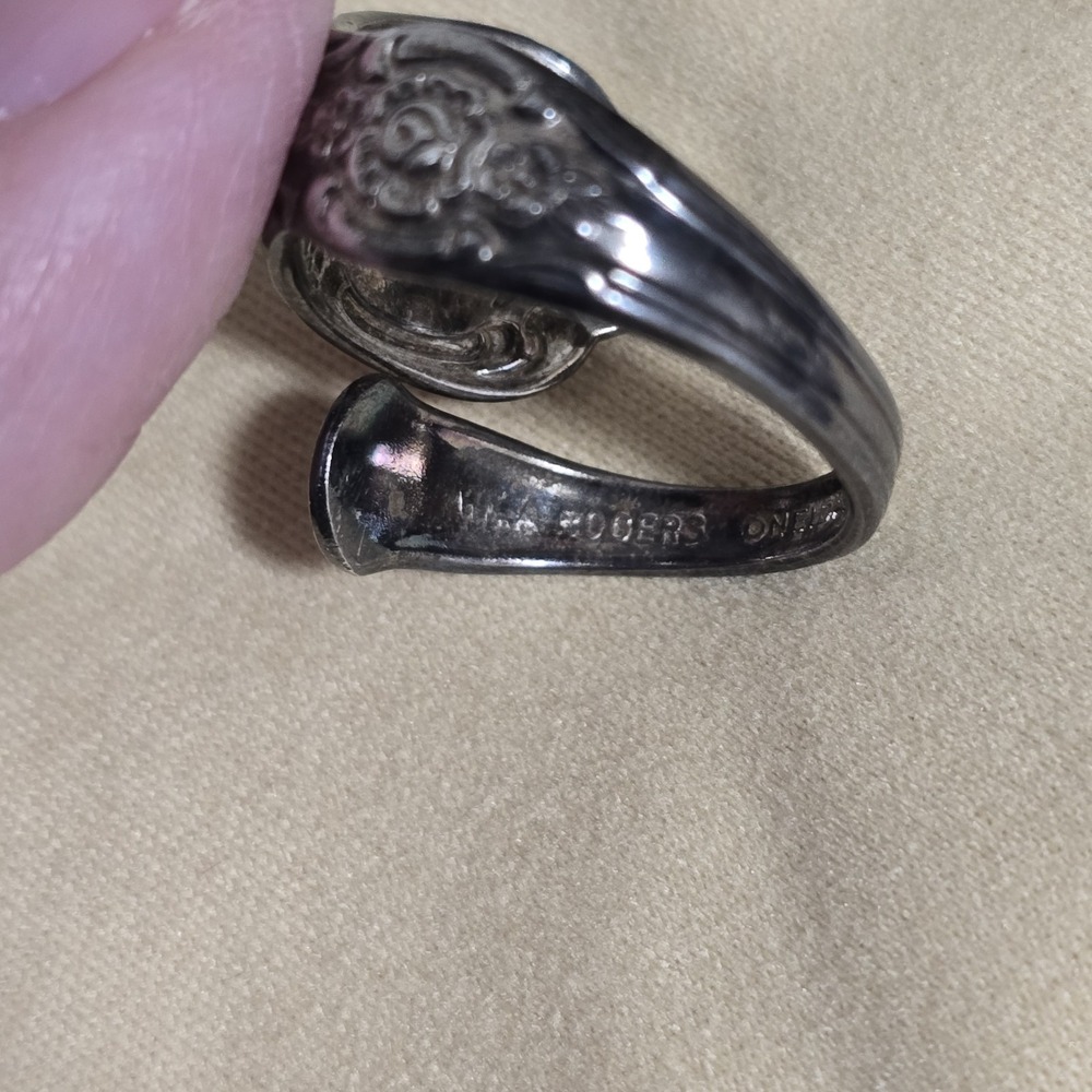 Vintage 1970s Wm A Rogers Oneida Spoon Ring Silverplate Size 6 Rose - Picture 11 of 15